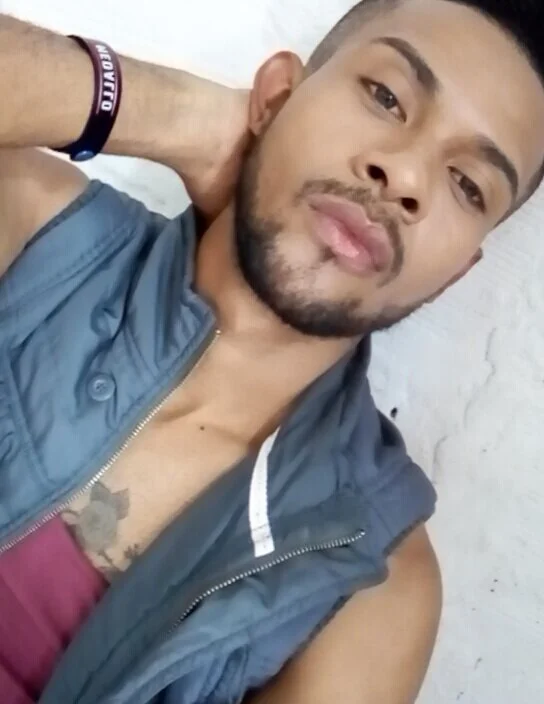 ห้องแชทออฟไลน์ของ Aaron_martinez09