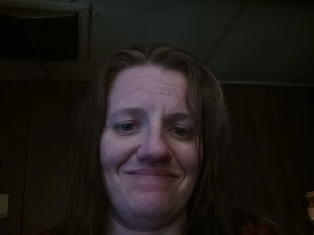 BigRedBigAss25's Offline Chat Room