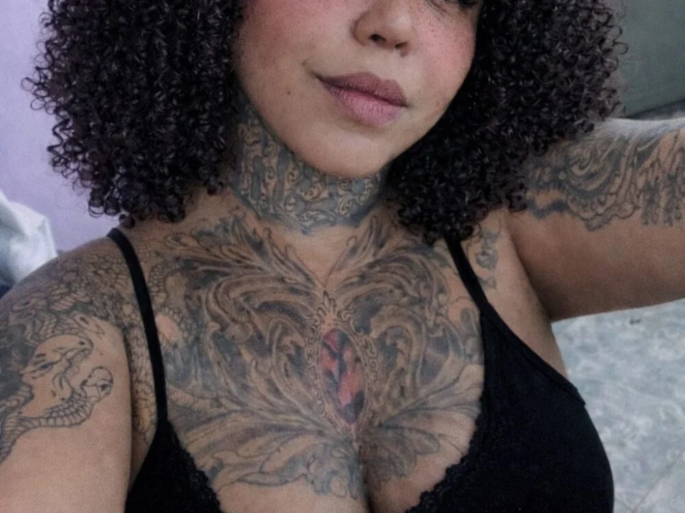 Offline XXX chat AmethystTattoo