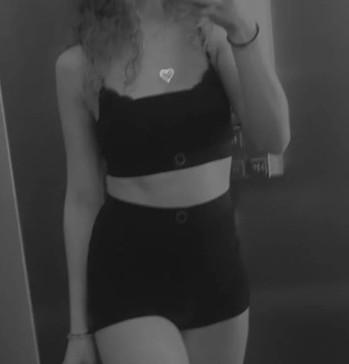 sexy_sadieen Offline XXX chat