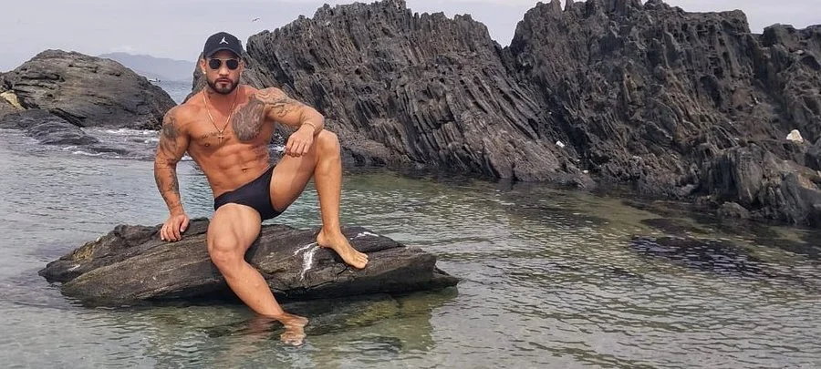 Muscle-Brazil's Offline XXX Chat