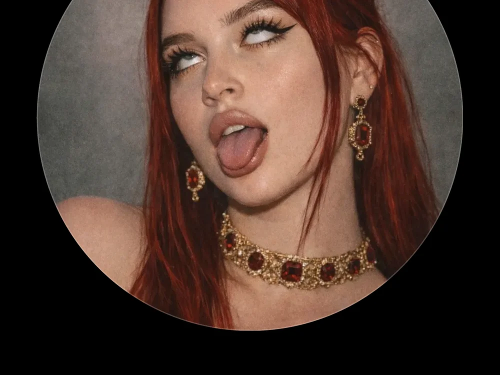 heleena66 Adlı Modelin Çevrimdışı XXX Sohbeti