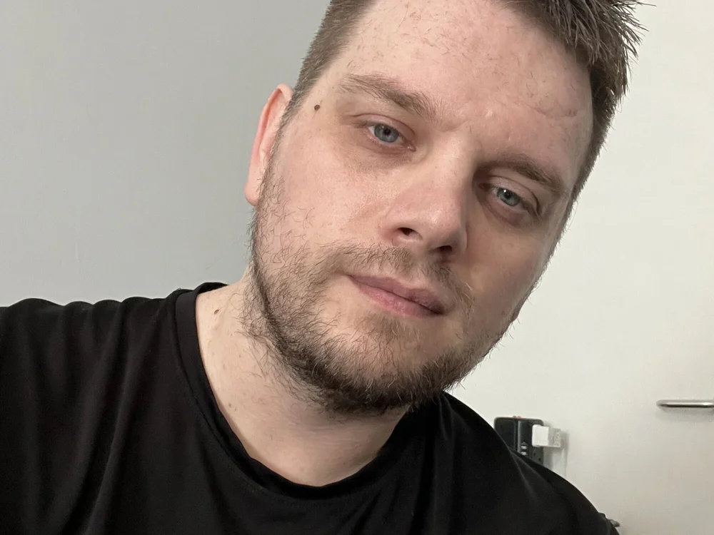 northeastpopperboi's Offline Chat Room