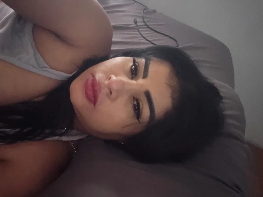 april_morgan's Offline Chat Room