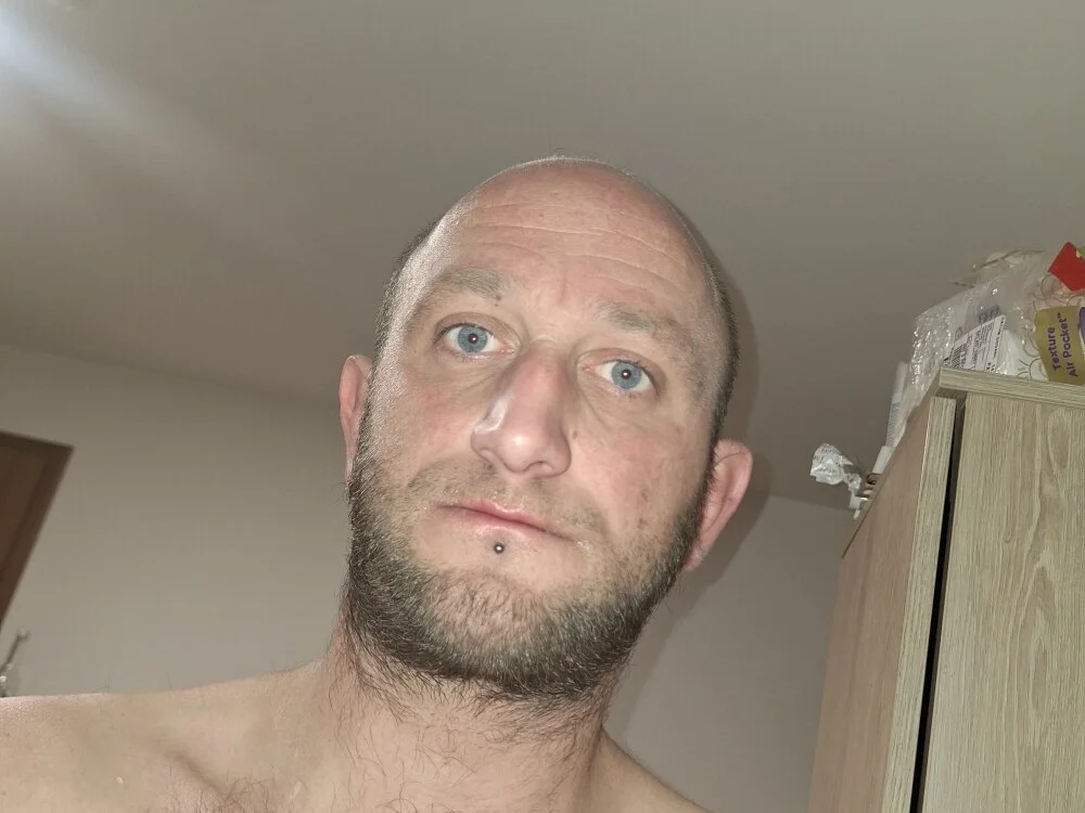 ultimo9091 離線 XXX 聊天