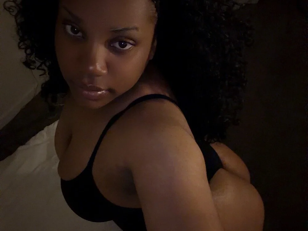 sahbarbiexo: офлайн-секс-чат