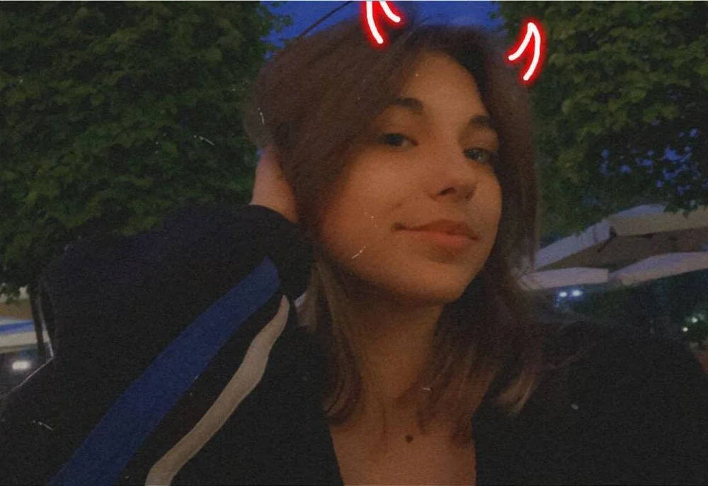 xyni_myni's Offline XXX Chat