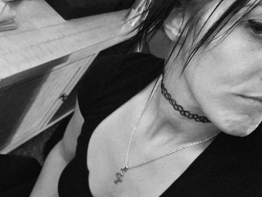 disobedientdolly: συνομιλία ΧΧΧ εκτός σύνδεσης