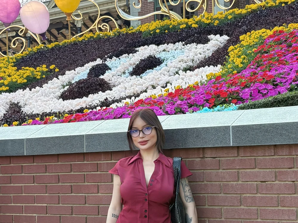 Bby_NickyxX's Offline XXX Chat