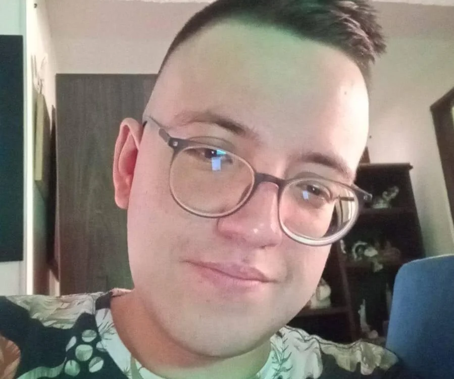 meencantaelsexo2036's Offline Chat Room