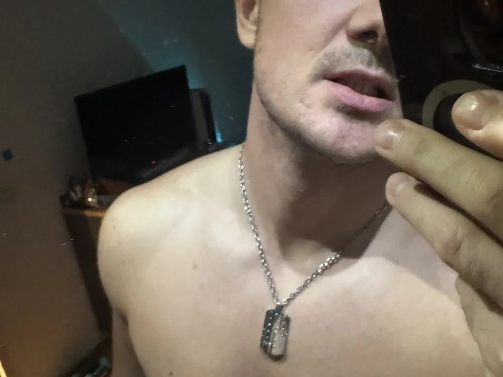 mrmick33's Offline XXX Chat