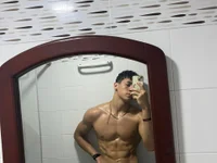 Muscle__Myke's webcam live show