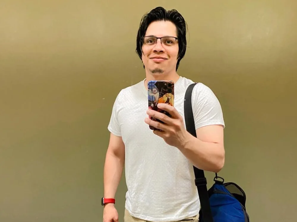 Candymanpro976's Offline XXX Chat