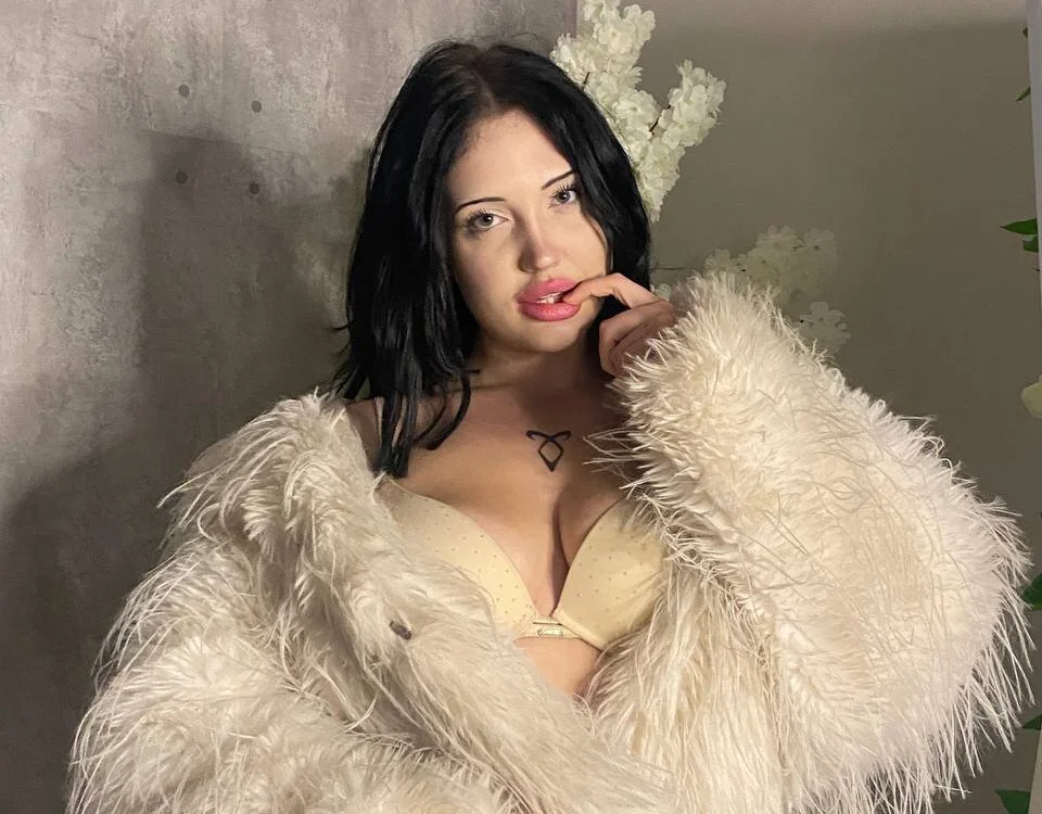 دردشة Eva_lovevy الجنسية دون اتصال