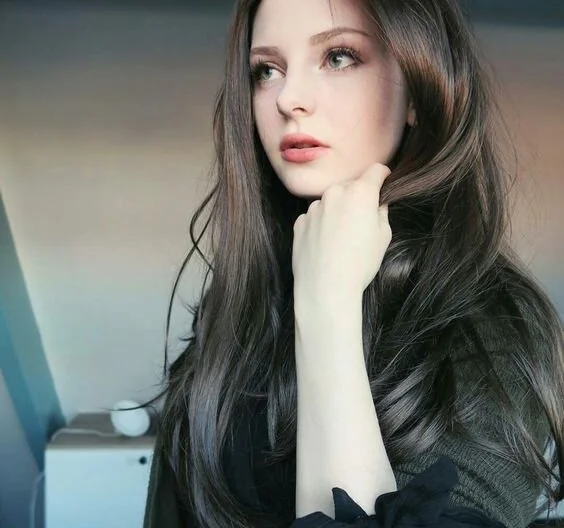 Czat XXX na żywo – Sunflower-2k