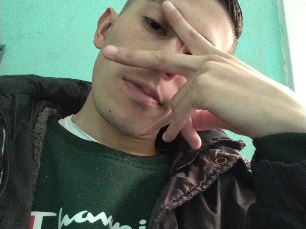 elchaman1616's Offline XXX Chat