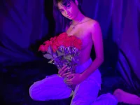 ShyElenaX's webcam live show