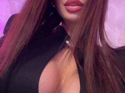 Emma_Catt 離線 XXX 聊天