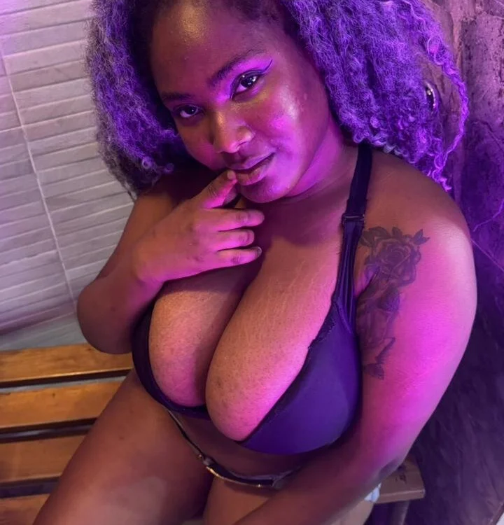 Briankali's Offline XXX Chat