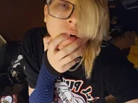 amethystbunnyboy's webcam live show
