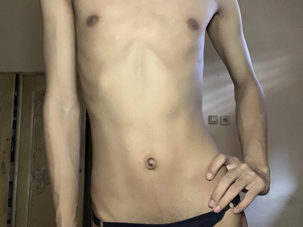 sltjune Chat XXX offline