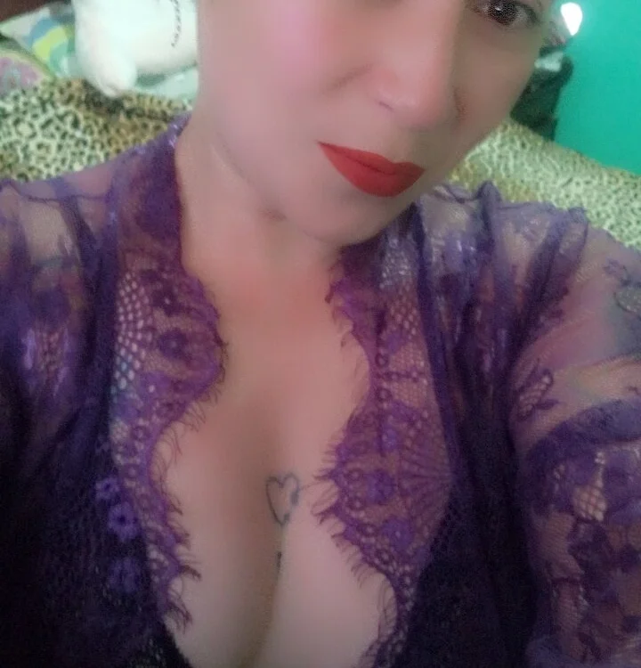 emilypoppy3 Offline XXX Chat