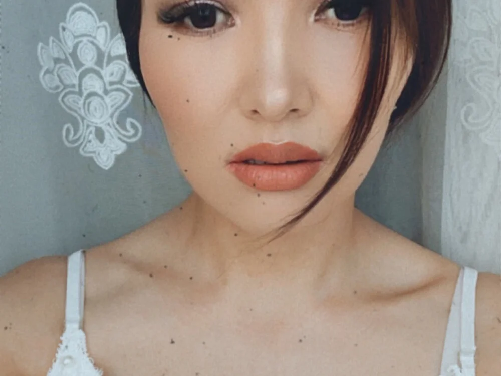 Mine_Cutttex01 Offline XXX-chat