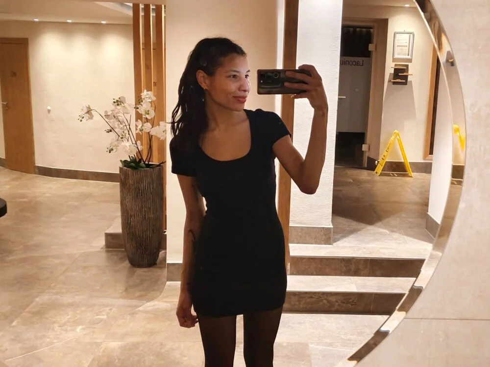 Czat XXX offline – YaraEstelle