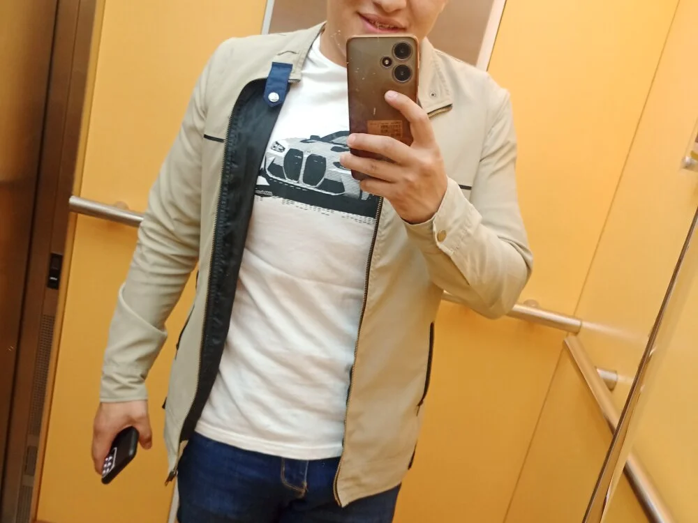 jean06_ca's Offline XXX Chat