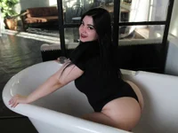 SandraEleson's Offline XXX Chat