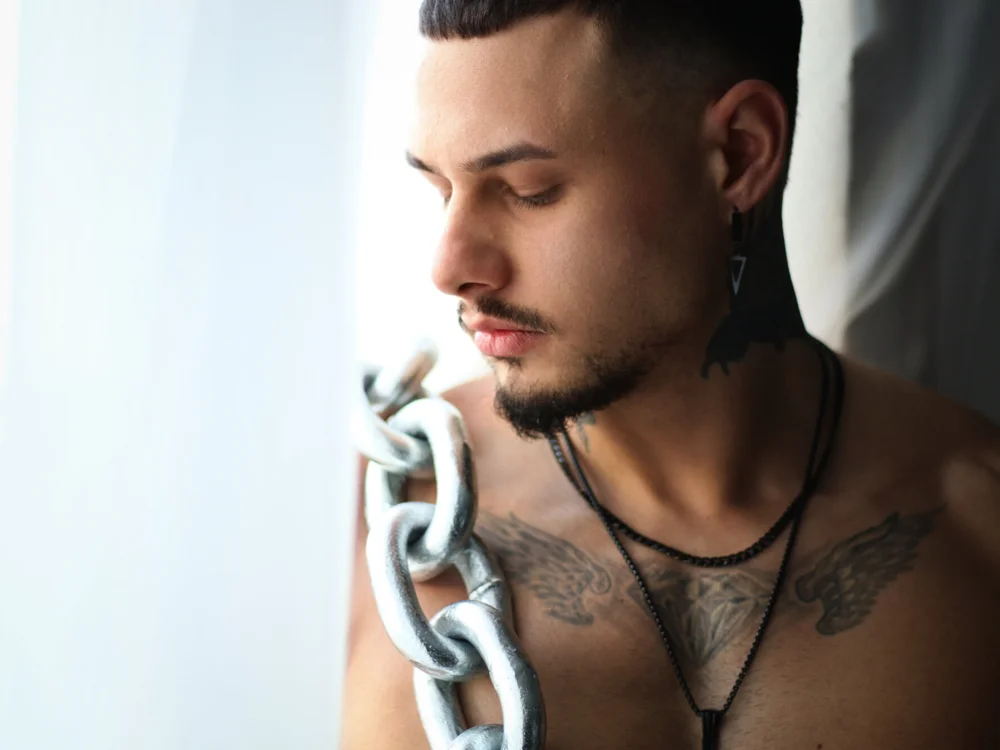 DarioSalazar's Offline XXX Chat