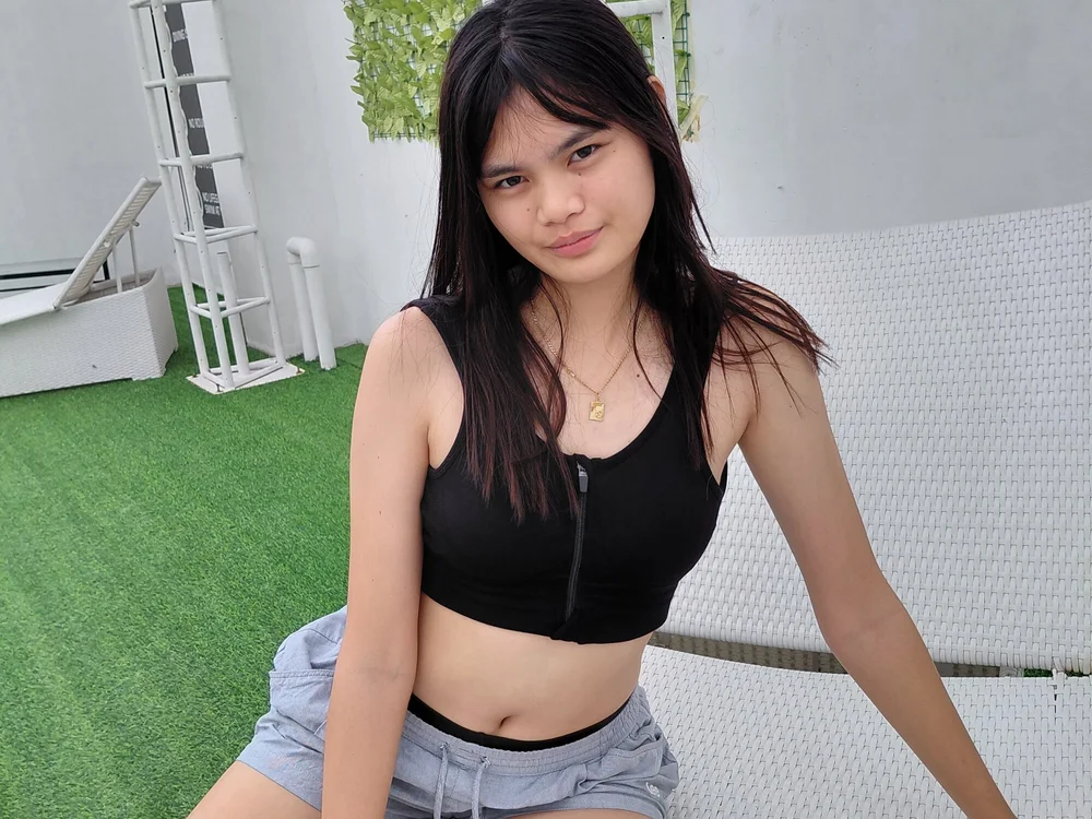 NaughtyLittleSecret_'s Offline Chat Room