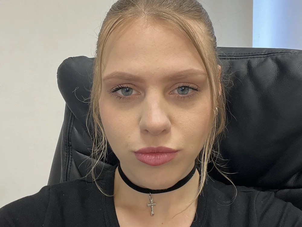 Feya_Emerald's Offline XXX Chat