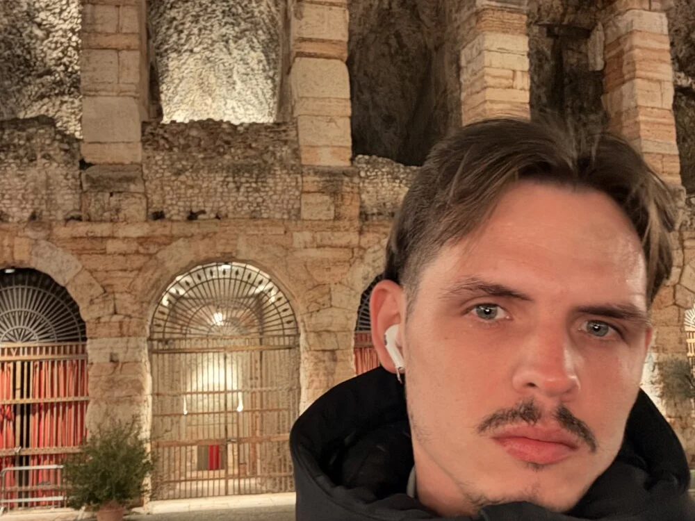 Dicken09 离线XXX聊天