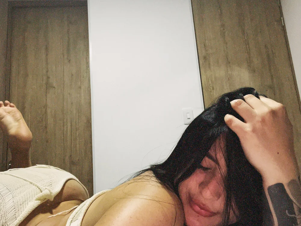 emmadoll2 Chat XXX offline