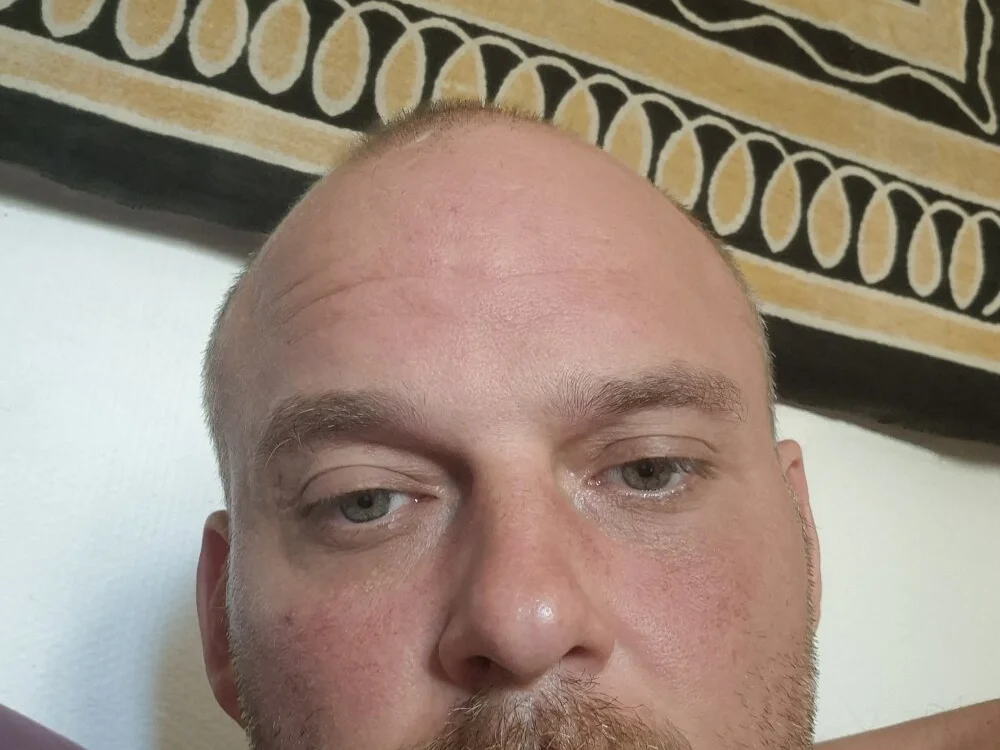 Julien63000 Obrolan XXX Offline