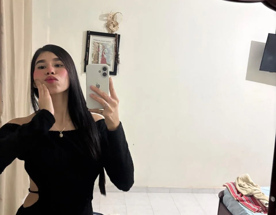 Candy_girl_20: συνομιλία ΧΧΧ εκτός σύνδεσης