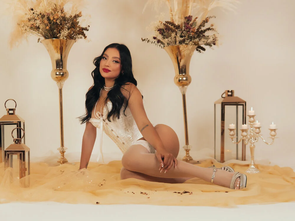 SaraWinstone_'s Offline XXX Chat