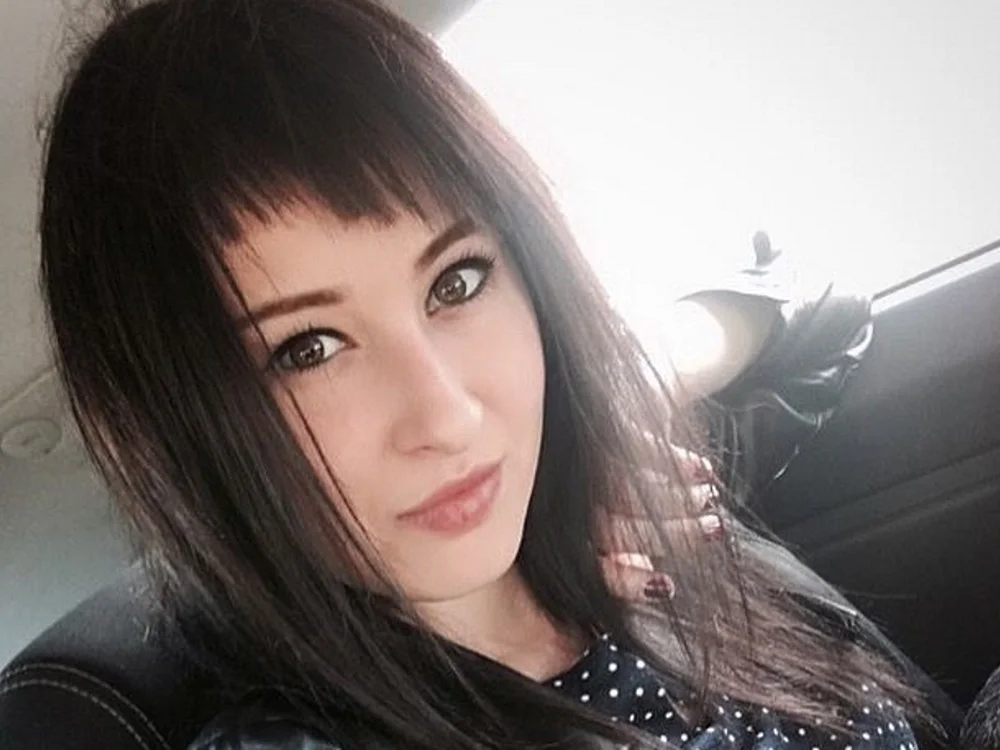 Jaycee_J's Offline Chat Room