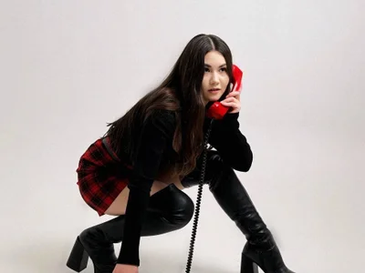 FrauLinda - Girl 