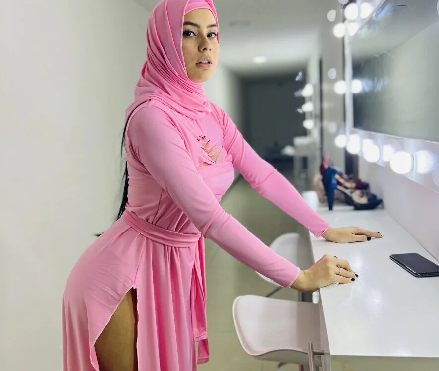 azzahara- Offline XXX-Chat