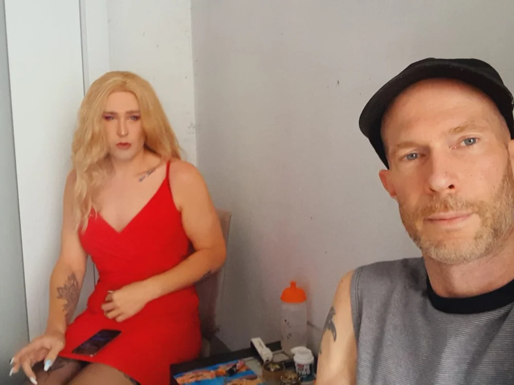 BadDaniel's Offline Chat Room