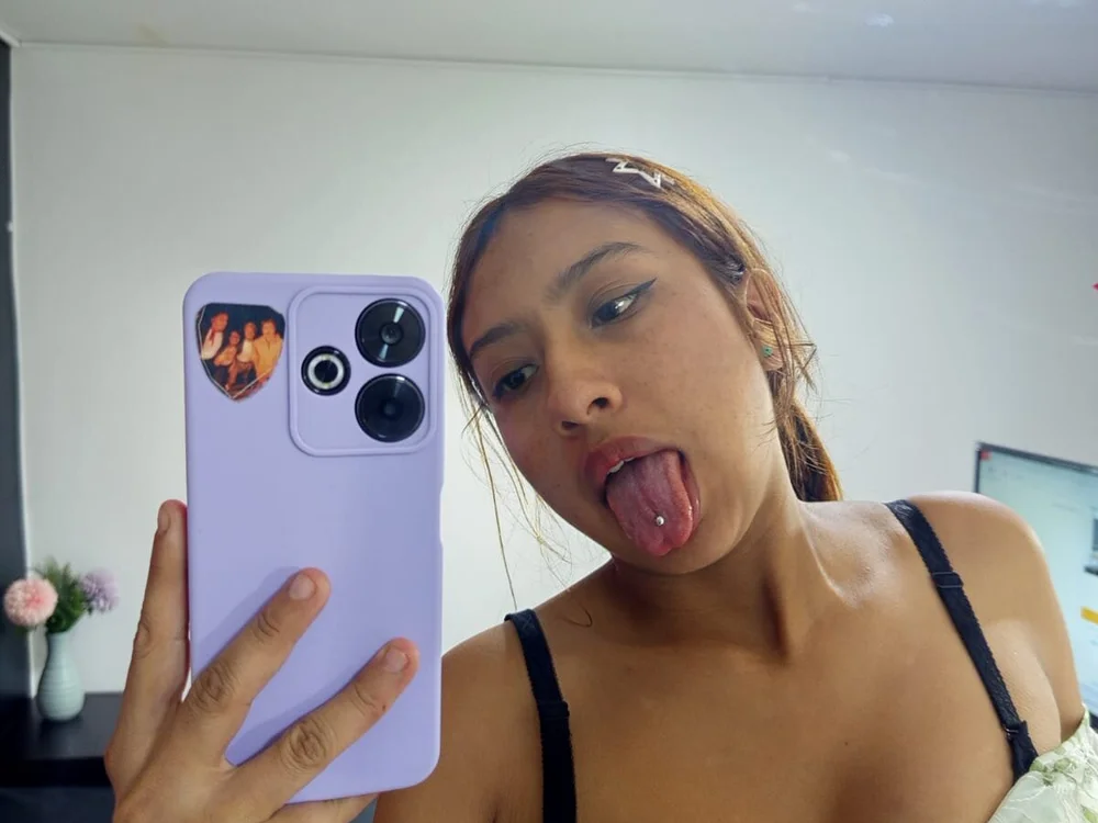 Офлайн-чат XXX Sofiia__Cute1