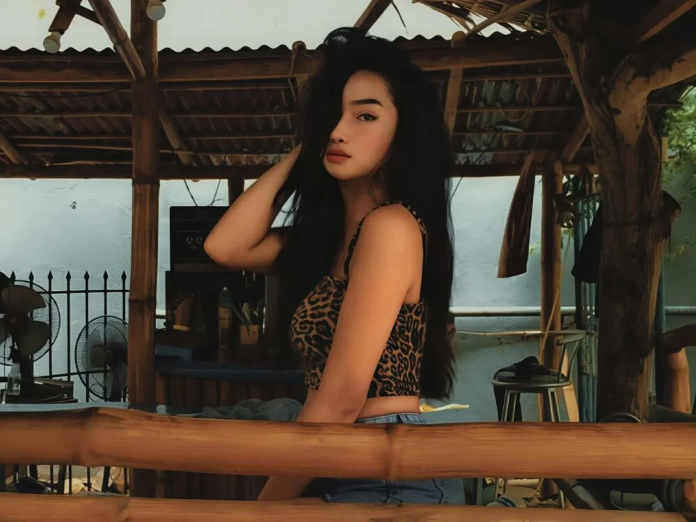 Sweet_kendall_xxxのオフラインXXXチャット