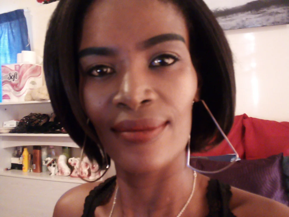 africancindy's Offline Chat Room
