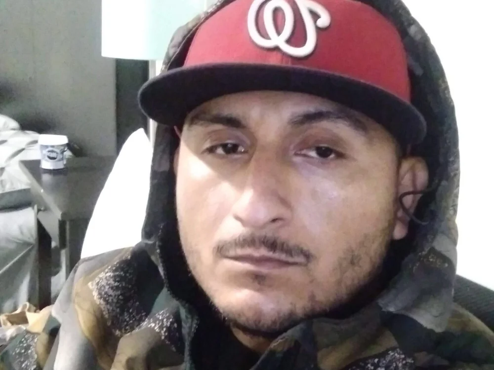 dro6969's Offline Chat Room