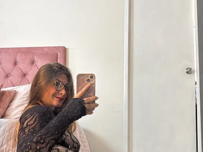adara_lennox on StripChat