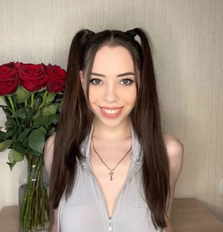 Lissicute's Offline XXX Chat