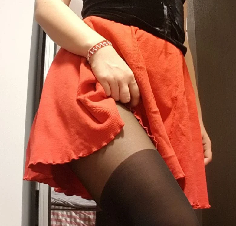 hellensweet25 离线XXX聊天