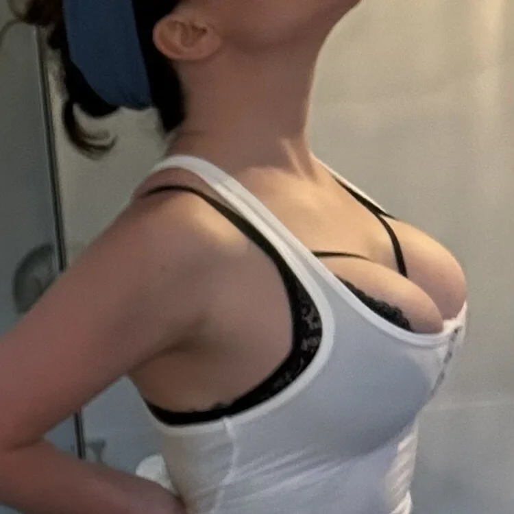 IvoryMilf 오프라인 채팅방